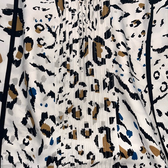 White House Black Market Animal Print Blouse - Picture 5 of 6